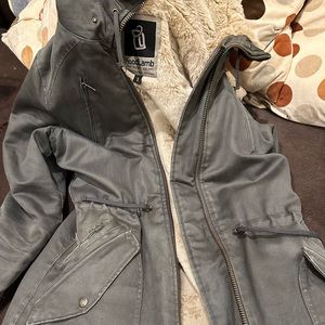 Hundred percent hemp coat, great condition, wear on sleeves see pictures.